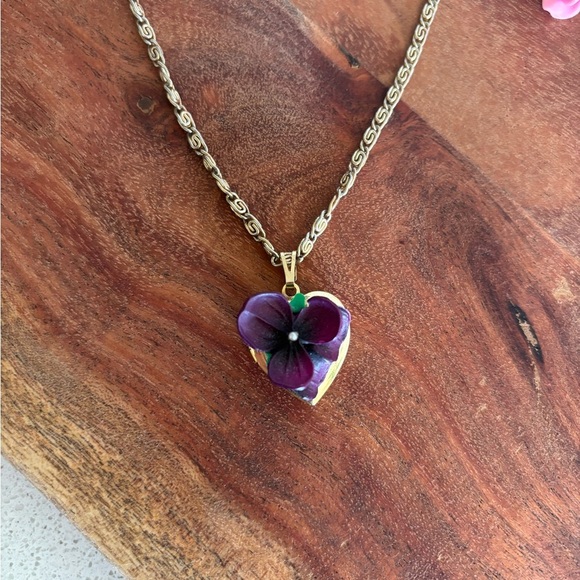 1940 VTG  Sweetheart Heart Locket Pendant Celluloid Flower Forget-Me-Not  Rose - Picture 4 of 8